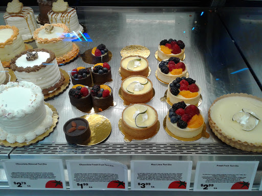 Grocery Store «Earth Fare North Canton», reviews and photos, 3939 Everhard Rd NW, North Canton, OH 44709, USA