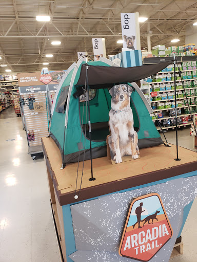 Pet Supply Store «PetSmart», reviews and photos, 3585 N Shiloh Dr, Fayetteville, AR 72703, USA