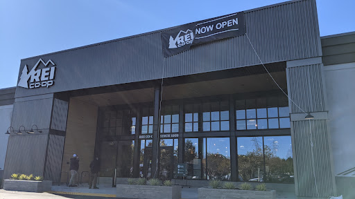 Camping Store «REI», reviews and photos, 2450 Charleston Rd, Mountain View, CA 94043, USA