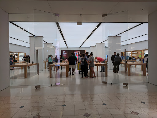 Computer Store «Apple Montgomery Mall», reviews and photos, 7101 Democracy Blvd, Bethesda, MD 20817, USA