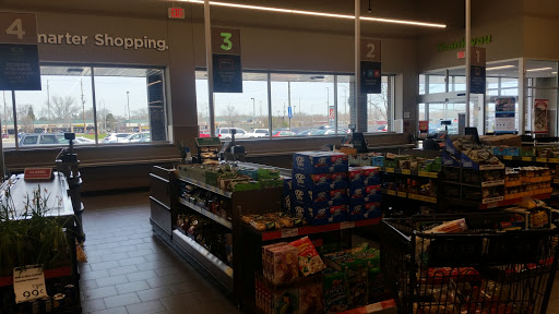 Supermarket «ALDI», reviews and photos, 761 E Dundee Rd, Palatine, IL 60074, USA