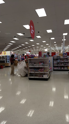 Department Store «Target», reviews and photos, 2900 Little Rd, Trinity, FL 34655, USA