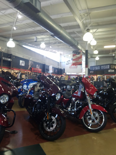 Harley-Davidson Dealer «Signature Harley-Davidson», reviews and photos, 1176 Professional Dr, Perrysburg, OH 43551, USA