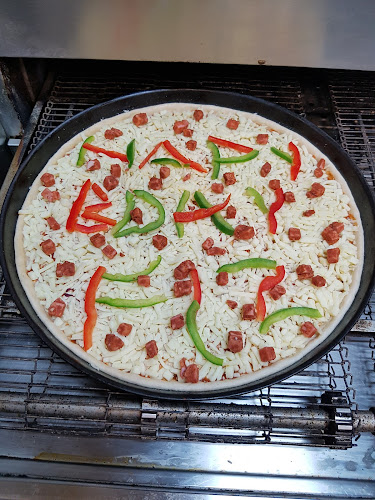 Reviews of village pizza & kebab in Reading - Pizza