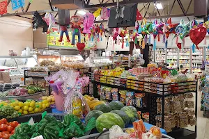 Maximo's Grocery image