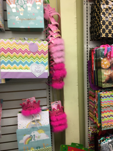Dollar Store «Dollar Tree», reviews and photos, 900 San Fernando Rd, San Fernando, CA 91340, USA