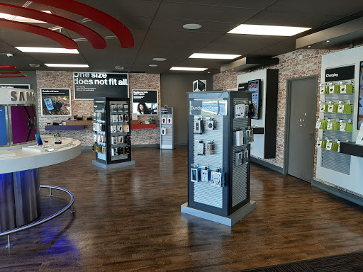 Cell Phone Store «Verizon Authorized Retailer, TCC», reviews and photos, 10929 Canyon Rd E, Puyallup, WA 98373, USA
