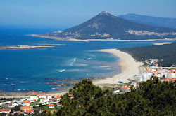 Photo de Praia de Moledo avec rivage droit, long
