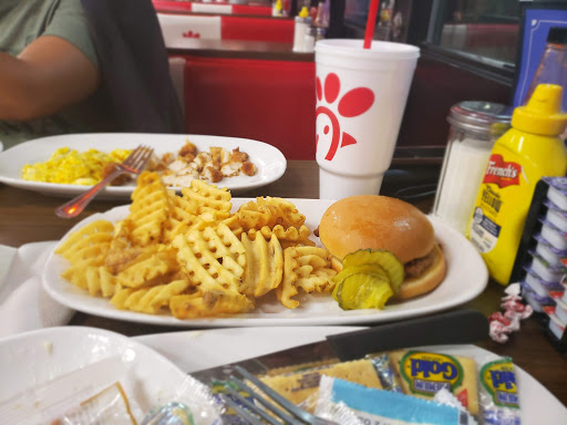 Fast Food Restaurant «Chick-fil-A», reviews and photos, 461 N Central Ave, Hapeville, GA 30354, USA