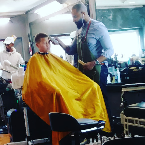 Barber Shop «The Barbers Inc Barbershop», reviews and photos, 332 E Santa Clara St, San Jose, CA 95112, USA