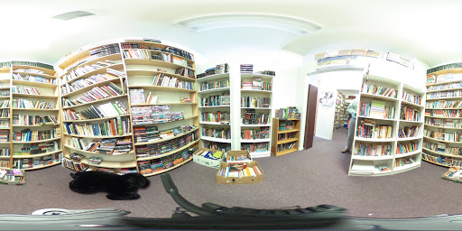 Used Book Store «R & B Used Books», reviews and photos, 12830 Saginaw Rd # F, Grand Blanc, MI 48439, USA