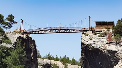 yeni köprü şelalesi