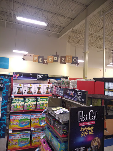 Pet Supply Store «Petco Animal Supplies», reviews and photos, 6842 S Redwood Rd, West Jordan, UT 84084, USA