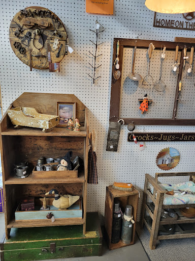 Flea Market «The Slatington Marketplace», reviews and photos, 8281 PA-873, Slatington, PA 18080, USA