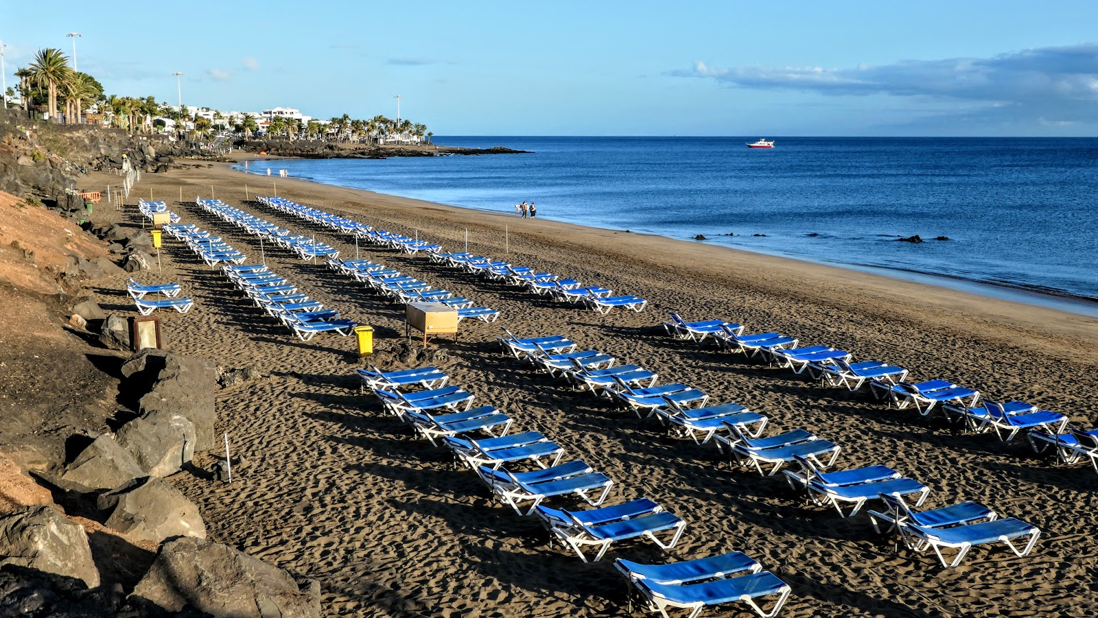 Fotografie cu Playa Blanca cu o suprafață de apa pură turcoaz