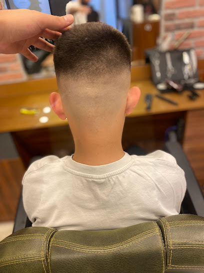 Wom Hair Barber Club- Bursa kuaför