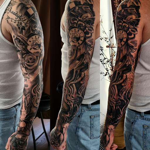 Explore labyrinth movie tattoo ideas, creative tattoo ideas in Medina, available at Greasers Ink