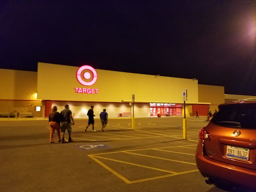 Department Store «Target», reviews and photos, 401 W Irving Park Rd, Wood Dale, IL 60191, USA