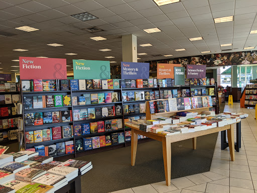 Book Store «Barnes & Noble», reviews and photos, 1819 Reisterstown Rd, Pikesville, MD 21208, USA