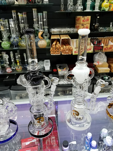 Tobacco Shop «Baytown Smoke Shop», reviews and photos, 3620 Garth Rd, Baytown, TX 77521, USA