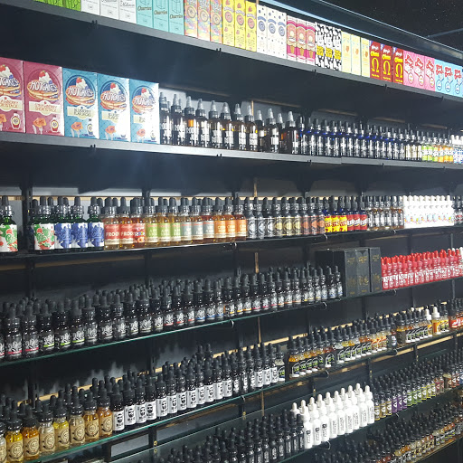 Tobacco Shop «Smokin Spades Premier Smoke and Vapor Shop», reviews and photos, 11180 W Flagler St #7, Miami, FL 33174, USA