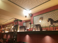 Atmosphère du Restaurant français Madame Charles Café et restaurant à Paris - n°5