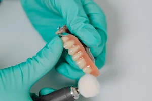 Pracownia Protetyki Dentystycznej + naprawa protez! image