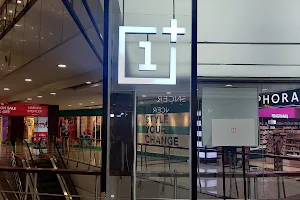 OnePlus Experience Store TI Mall image