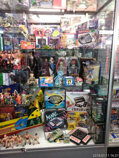 Collectibles Store «Makes Cents Variety Store», reviews and photos, 5027 W Howard Ave, Milwaukee, WI 53220, USA