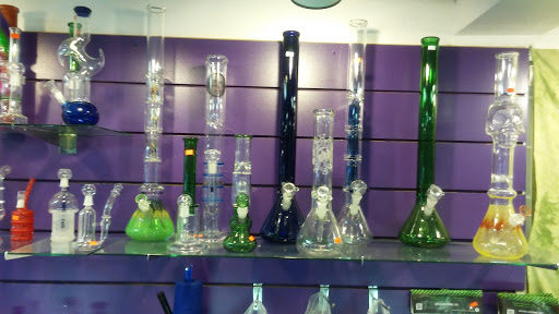 Tobacco Shop «One Love Tobacco & Gifts», reviews and photos, 7116 Gulf Blvd, St Pete Beach, FL 33706, USA