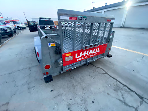 Truck Rental Agency «U-Haul of Riverside», reviews and photos, 1834 Spruce St, Riverside, CA 92507, USA
