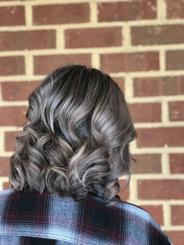 A Signature Salon 23139