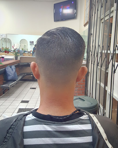 Barber Shop «Eduardo Barber Shop», reviews and photos, 311 W Arbor Vitae St, Inglewood, CA 90301, USA