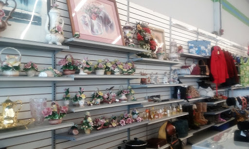 Thrift Store «2nd Ave Value Stores», reviews and photos, 1200 Welsh Rd, North Wales, PA 19454, USA