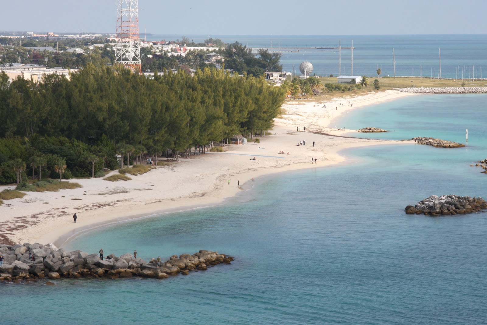 Foto de Zachary Taylor beach - lugar popular entre os apreciadores de relaxamento