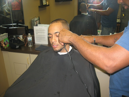 Barber Shop «Executive Edge Hair Care», reviews and photos, 900 N Federal Hwy # 110, Boca Raton, FL 33432, USA