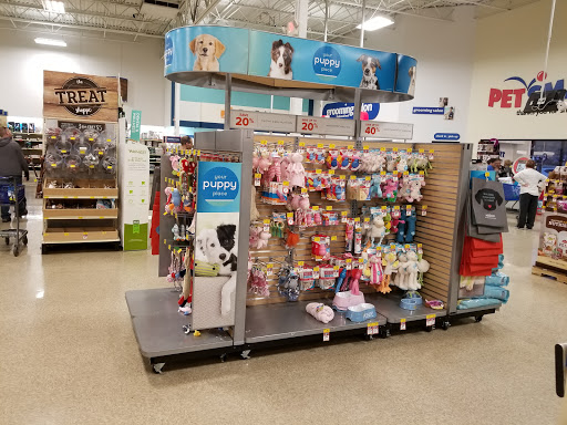 Pet Supply Store «PetSmart», reviews and photos, 4749 Valley View Blvd NW, Roanoke, VA 24012, USA