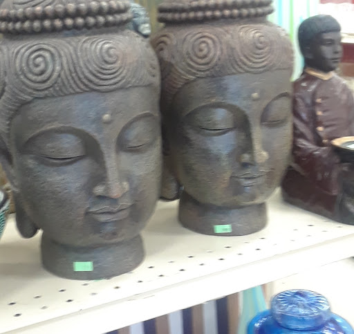 Thrift Store «The Salvation Army Family Store & Donation Center», reviews and photos, 2627 Dix Hwy, Lincoln Park, MI 48146, USA