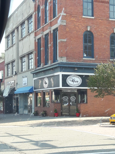 Pet Groomer «Ufuri Pet Salon», reviews and photos, 235 Huron Ave, Port Huron, MI 48060, USA