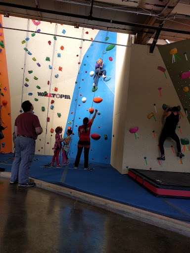 Rock Climbing Gym «Philadelphia Rock Gym - Wyncote», reviews and photos, 827 Glenside Ave #200, Wyncote, PA 19095, USA