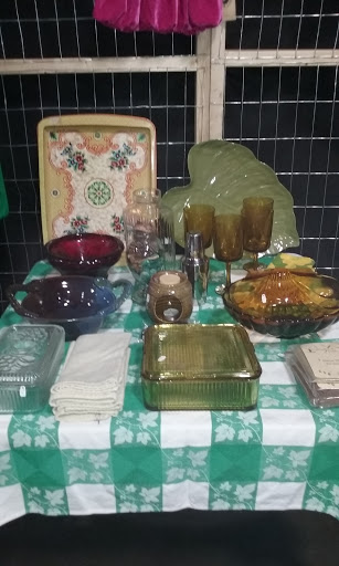 Shopping Mall «Flea Town USA», reviews and photos