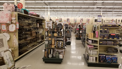 Craft Store «Hobby Lobby», reviews and photos, 1055 E Golf Rd, Schaumburg, IL 60173, USA