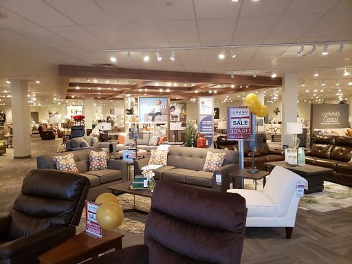 Furniture Store «La-Z-Boy Furniture Galleries», reviews and photos, 5300 Virginia Beach Blvd, Virginia Beach, VA 23462, USA