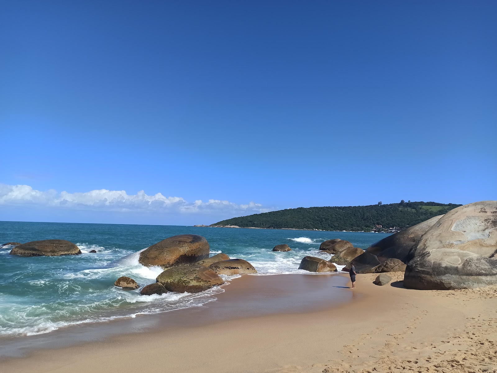 Foto de Praia de Taquarinhas ubicado en área natural