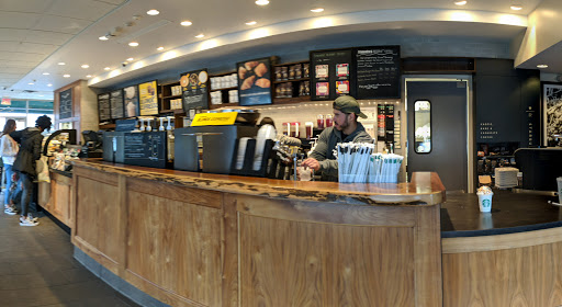 Coffee Shop «Starbucks», reviews and photos, 1 Parker Harding Plaza, Westport, CT 06880, USA