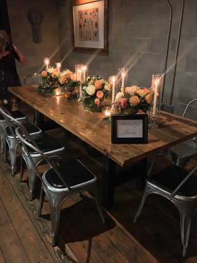 Florist «Florist Fire», reviews and photos, 716 S Village Cir, Tampa, FL 33606, USA