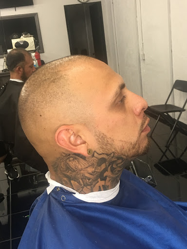 Barber Shop «Razor Barbershop», reviews and photos, 152 W Holt Ave, Pomona, CA 91768, USA