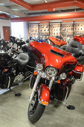 Motorcycle Dealer «Phantom Harley-Davidson», reviews and photos, 291 N Cypress Dr, Manteno, IL 60950, USA