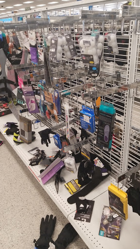 Clothing Store «Ross Dress for Less», reviews and photos, 2853 Market Center Dr, Rockwall, TX 75032, USA