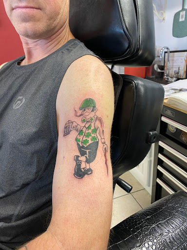 Tattoo Shop «Drastic Tattoo Body Piercing», reviews and photos, 136 Newbury St, Peabody, MA 01960, USA